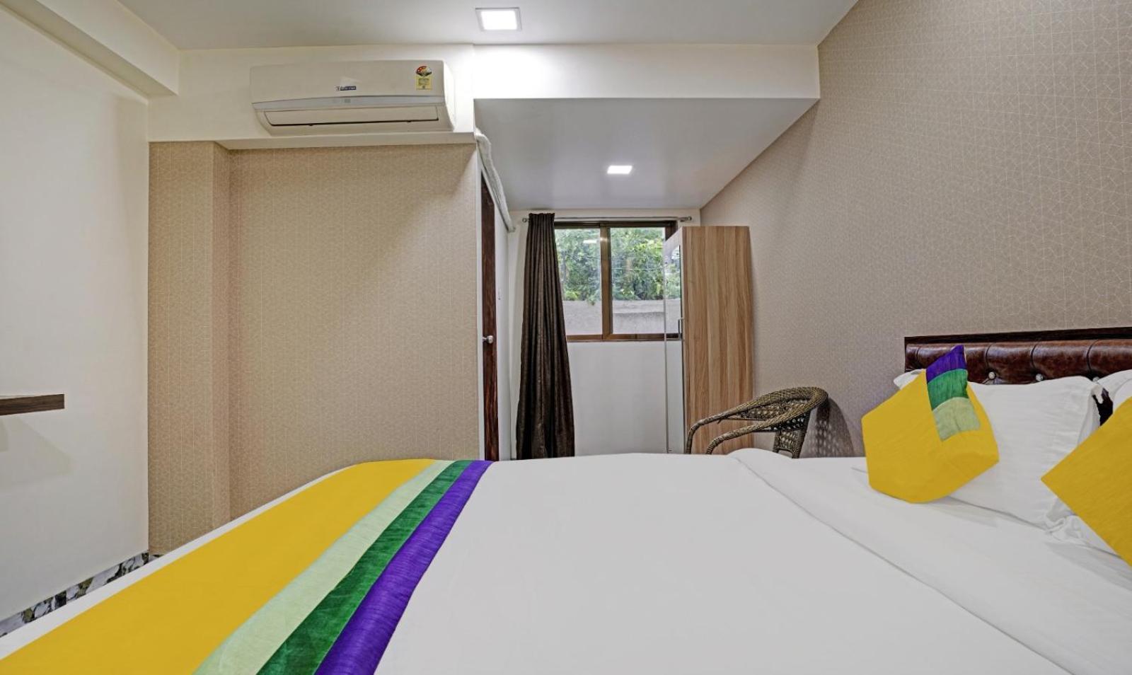 Glitz Hotels Golden Birds - Mahape, نافي مومباي المظهر الخارجي الصورة